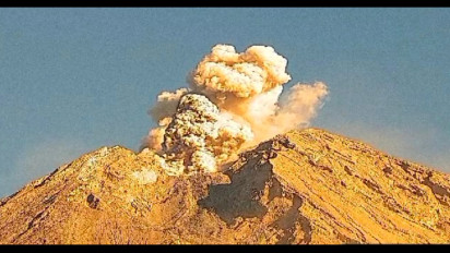 Gunung Semeru Alami Beberapa Kali Erupsi dalam Dua Hari Terakhir, Status Tetap Siaga