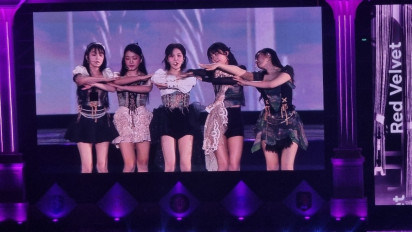 Sempat Dikonfirmasi Sakit, Irene Red Velvet Kejutkan Fans Tetap Tampil di SMTOWN Indonesia