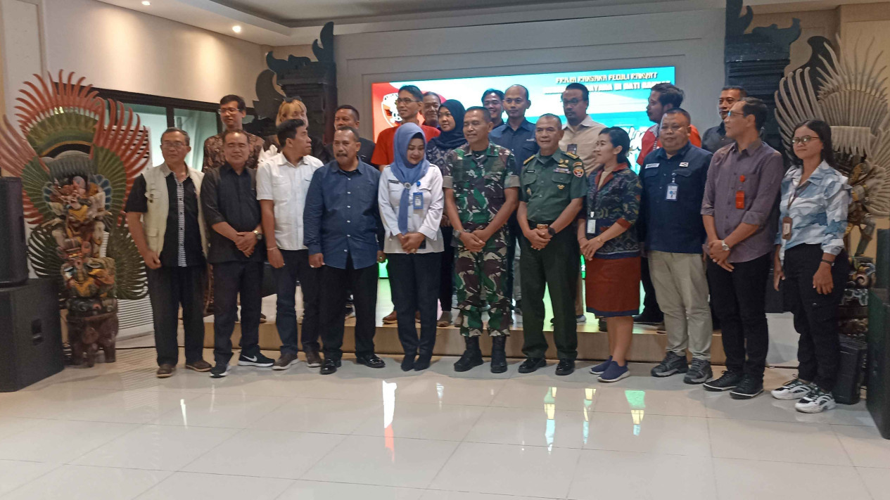 Pangdam IX Udayana Siap Bantu Polisi untuk Tertibkan WNA yang Berulah di Bali
            - galeri foto