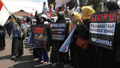 Ratusan Massa Solidaritas Garut Bela Rempang Kepung DPRD, Orator : "Haram Hukumnya Negara Mengambil Hak Tanah Rakyat"