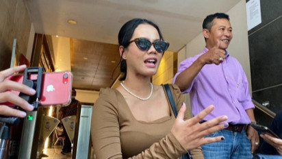 Enam Jam Diperiksa soal Main Film Porno, Siskaeee: Smooth, Aman!