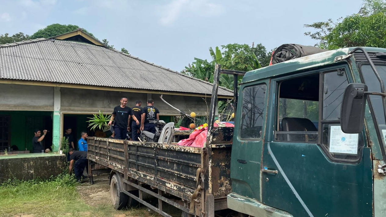 Akibat Investasi Xinyi, Satu per satu Warga Rempang Mulai Meninggalkan Kampung Halamannya
            - galeri foto