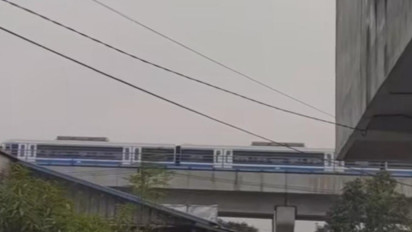 LRT Sumatera Selatan Mogok di Perlintasan, Kehebohan di Medsos Warga Palembang