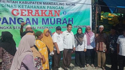 Harga Beras di Madina Terus Melambung, Warga Serbu Operasi Pasar