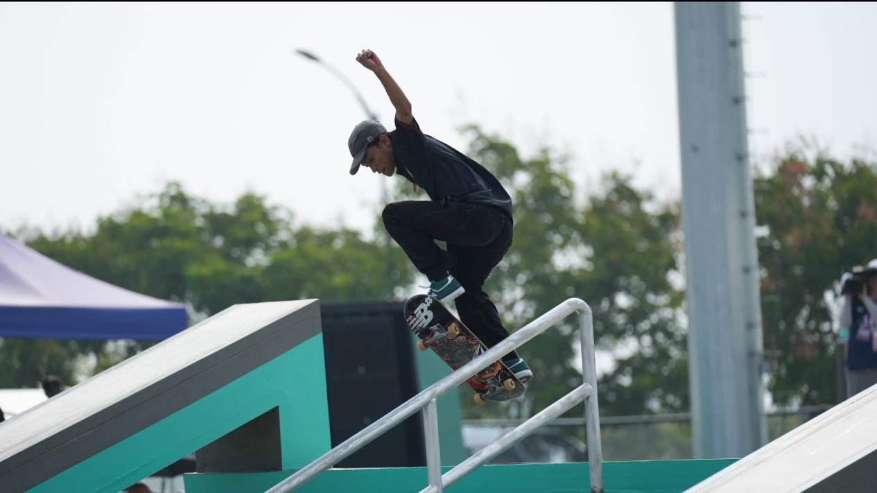 Saat Merah Putih Berkibar Karena Skateboard
            - galeri foto