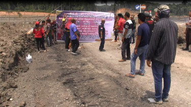Warga Desa Jangkang Kapuas Kalteng, Minta Sidang Adat Terhadap PT KBU