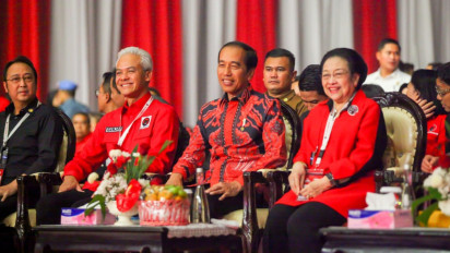Hadiri Rakernas IV PDIP, Megawati, Jokowi dan Ma’ruf Amin Kompak Jalan Beriringan