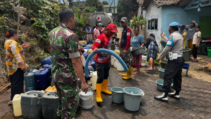 Warga Wagir Malang Dapat Bantuan Air Bersih
