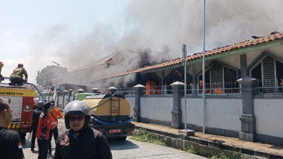RSUD dr Slamet Garut Terbakar, Api Masih Berkobar di Ruang Logistik