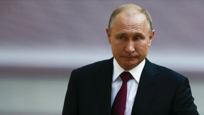 Putin Izinkan Warga Ukraina Masuk Rusia Tanpa Visa