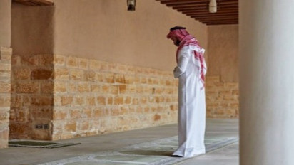 Ini Tiga Waktu Pembagian Shalat Dhuha, Ustaz Adi Hidayat Ingatkan Ada Fadhilah Senilai Pahala Haji dan Umrah