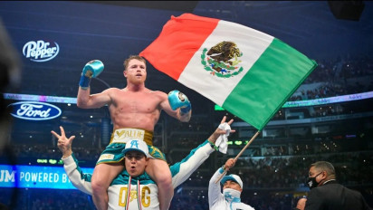 Canelo Alvarez Ungkap Kunci Sukses Taklukan Jermell Carlo