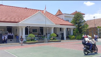 Jadi Sorotan Publik, Pembelian Mobil Innova SMPN 1 Ponorogo Akhirnya Ditunda, Ini Kata Kepala Sekolah