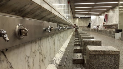 Jangan Asal, Simak Hadits Bukhari Tentang Bersuci Ini