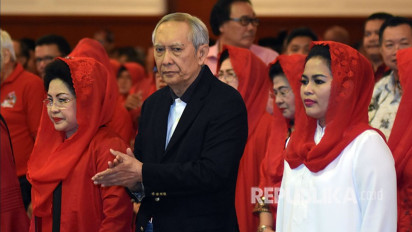 Sebut Jokowi Anak Ideologis Soekarno, Guntur Usulkan Kongres Luar Biasa PDIP yang Demokratis. Ini Alasan Lengkapnya.