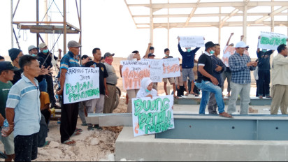 Ratusan Warga Geruduk Pembangunan Pabrik Kalsium di Blora, Minta Akses Lapangan Kerja