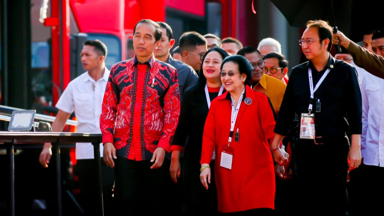 Heboh Guntur Soekarnoputra Usul Jokowi Jadi Ketum PDIP Gantikan Megawati, Ditolak Mentah-mentah hasto
            - galeri foto