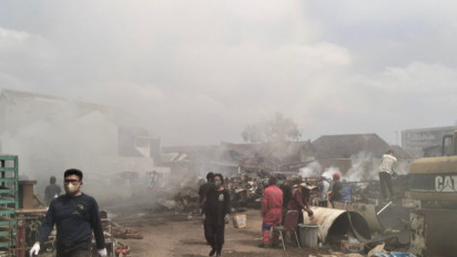 Kebakaran Pasar Kliwon Solo, Pemadaman Masih Berlanjut