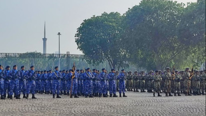 Upacara Parade dan Defile HUT ke-78 TNI, Pasukan Saling Adu Yel-yel