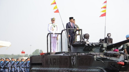 Presiden Jokowi Hadir di Upacara Parade dan Defile HUT ke-78 TNI