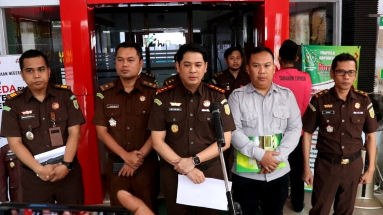 Pupuk Bersubsidi di Kebumen Dijual dangan Harga Non Subsidi, Kerugian Negara Mencapai Rp8,6 Miliar
            - galeri foto