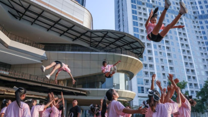 Dukung Bakat Milenial, Srikandi Ganjar Gelar Latihan Cheerleader di Surabaya