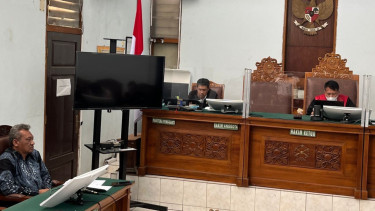 Heboh Duit Korupsi BTS Diduga Mengalir ke Staf Anggota  Komisi I DPR Fraksi Gerindra