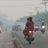 Kalteng Hadapi Kabut Asap, 4 Bus Dinas Pendidikan Dialihfungsikan Jadi Bus Keliling Oksigen Gratis
