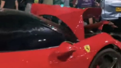 Pengemudi Ferrari Merah Sedang Mabuk saat Tabrak 5 Kendaraan di Senayan