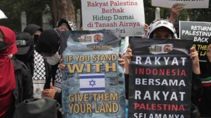 Ratusan Massa Geruduk Kedubes Amerika Serikat, Minta Hentikan Dukungan Kepada Israel