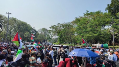 Ada Demo Bela Palestina, Arus Lalu Lintas Jalan Medan Merdeka Selatan Macet