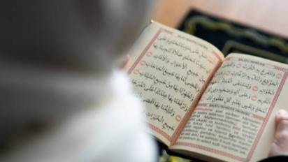 Bacaan Al-Qur'an Surah Al Kahfi Ayat 1-40, Arab, Latin dan Artinya