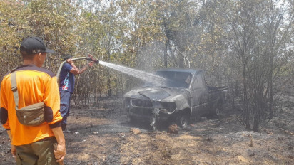 Karhutla Mencekam, Kobaran Api Hampir Membakar Hidup-hidup Seorang Warga yang Sedang Istirahat di dalam Mobil
