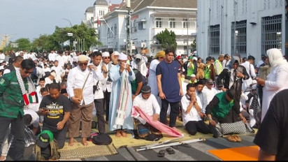 Teriakan Takbir Menggema di Titik Nol Yogyakarta dalam Aksi Bela Palestina