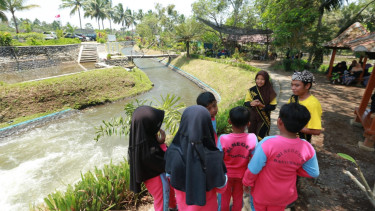 Sekardadu, Inovasi Banyuwangi Rawat Sungai dengan Gandeng Siswa, Bupati Ipuk : Target 70.300 meter akan Dirawat