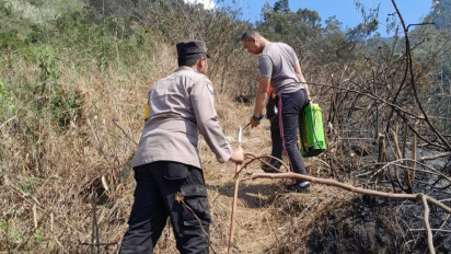 Petugas Gabungan Sisir Lokasi Kebakaran Lereng Gunung Ungaran di Kab.Semarang