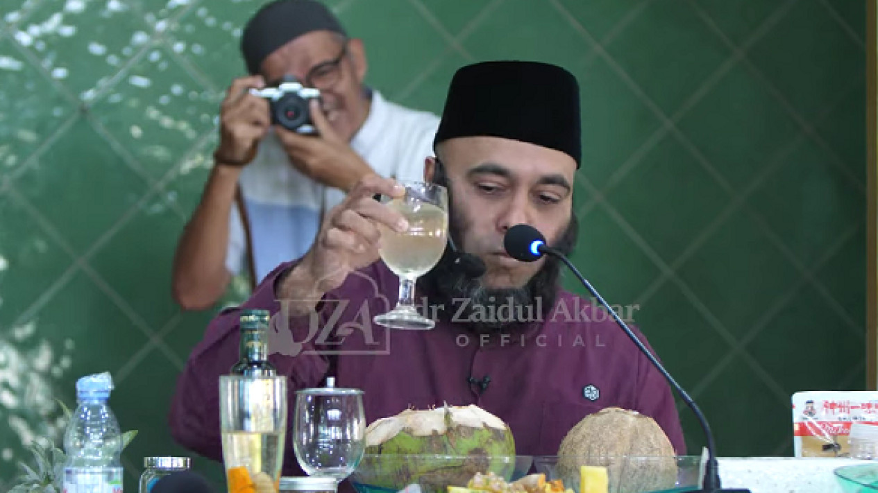 Diminum Sehat, Dijual Dapat Duit, Coba Jualan Kelapa Rasa Rimpang, Kata dr Zaidul Akbar Caranya...
            - galeri foto