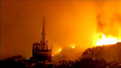 TPA Bakung Bandar Lampung Terbakar, Puluhan Personel Damkar Dikerahkan