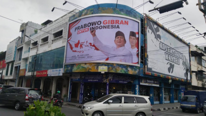 Sejumlah Baliho Raksasa Prabowo Gibran Marak Hiasi Jalanan Kota Medan