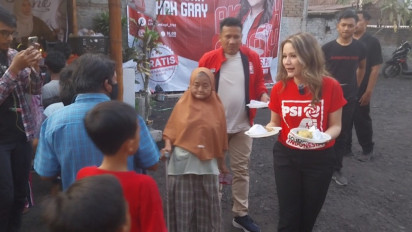 Ada-Ada Saja Cara Tebar Pesona, Caleg Ini Bagikan 1.000 Paket Angkringan Gratis di Yogyakarta