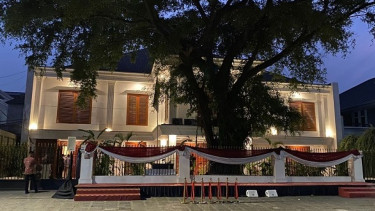 Titiek Soeharto Datangi Rumah Kertanegara saat Prabowo Rapat Malam Ini, Ada Apa?