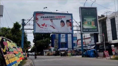Baliho Raksasa Prabowo Gibran Terpasang di Rantauprapat, Gerindra Labuhan Batu: Bukan Kita yang Pasang