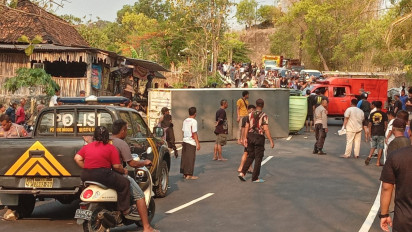 Kecelakaan Kembali Terjadi di Bukit Bego Imogiri Bantul, Truk Box Terguling di Turunan, Pengemudi Tewas