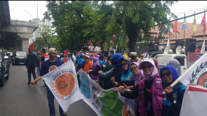 Ratusan Relawan Amin di Sulsel Lakukan Aksi Damai dan Nobar Pendaftaran Amin ke KPU