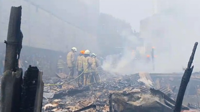 Duh! Diduga Karena Bakar Sampah Sembarangan, Gudang Rongsokan dan Sol Sepatu di Bandung Ludes Terbakar
