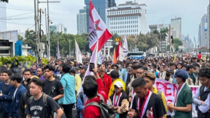 Ratusan Mahasiswa Padati Area Patung Kuda, Protes Putusan MK Dinilai Politik Dinasti
