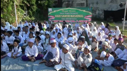 Peringati Hari Santri, Belajar Sejarah dan Mengaji Bareng di Lapangan Terbuka