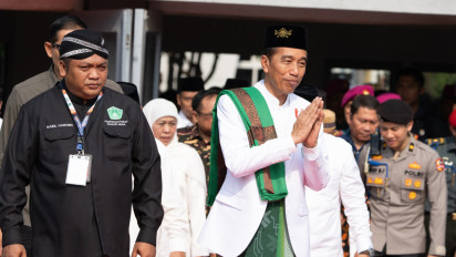 Kukuhkan Ratusan Ribu Pendekar Pagar Nusa NU, Jokowi: Pendekar Wajib Jaga Keamanan Jangan Tawuran