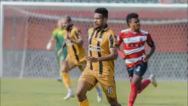 Pemain Dewa United, Ricky Kambuaya