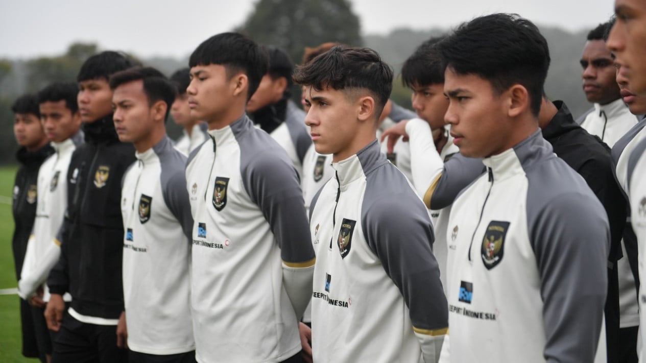 Tak Perlu Dinaturalisasi, FIFA Izinkan Wonderkid Liga Jerman Ini Bela Timnas Indonesia Senior dan Bisa Jadi Penerus Calvin Verdonk
            - galeri foto